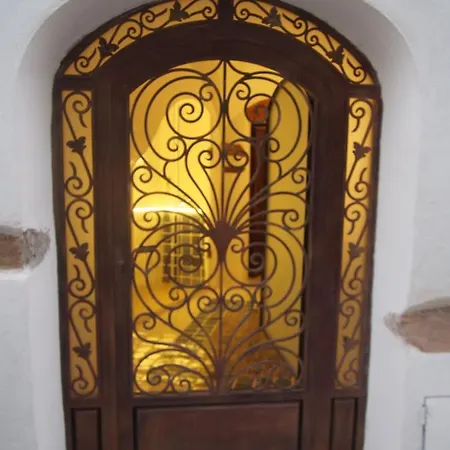 Casas De La Juderia, Juderia Nueva * Caces